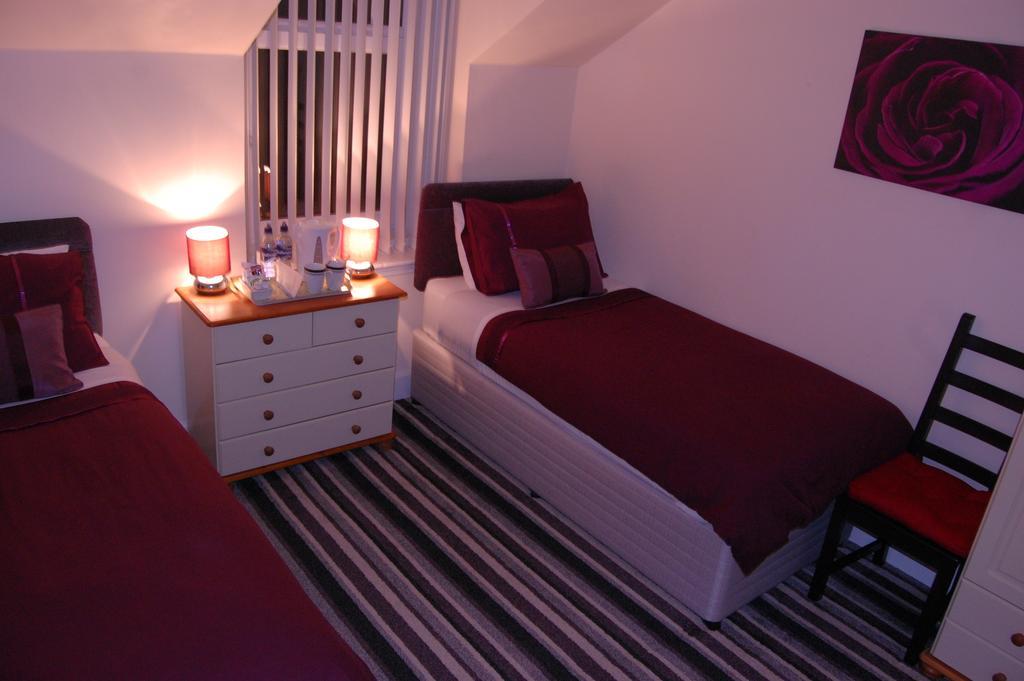 Dawn Break Bed & Breakfast Largs Oda fotoğraf
