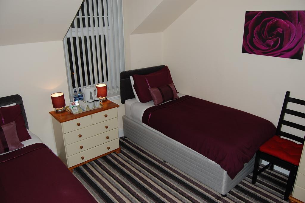 Dawn Break Bed & Breakfast Largs Oda fotoğraf
