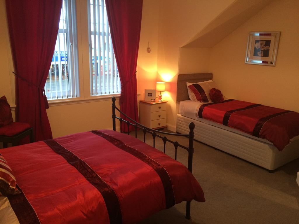 Dawn Break Bed & Breakfast Largs Oda fotoğraf